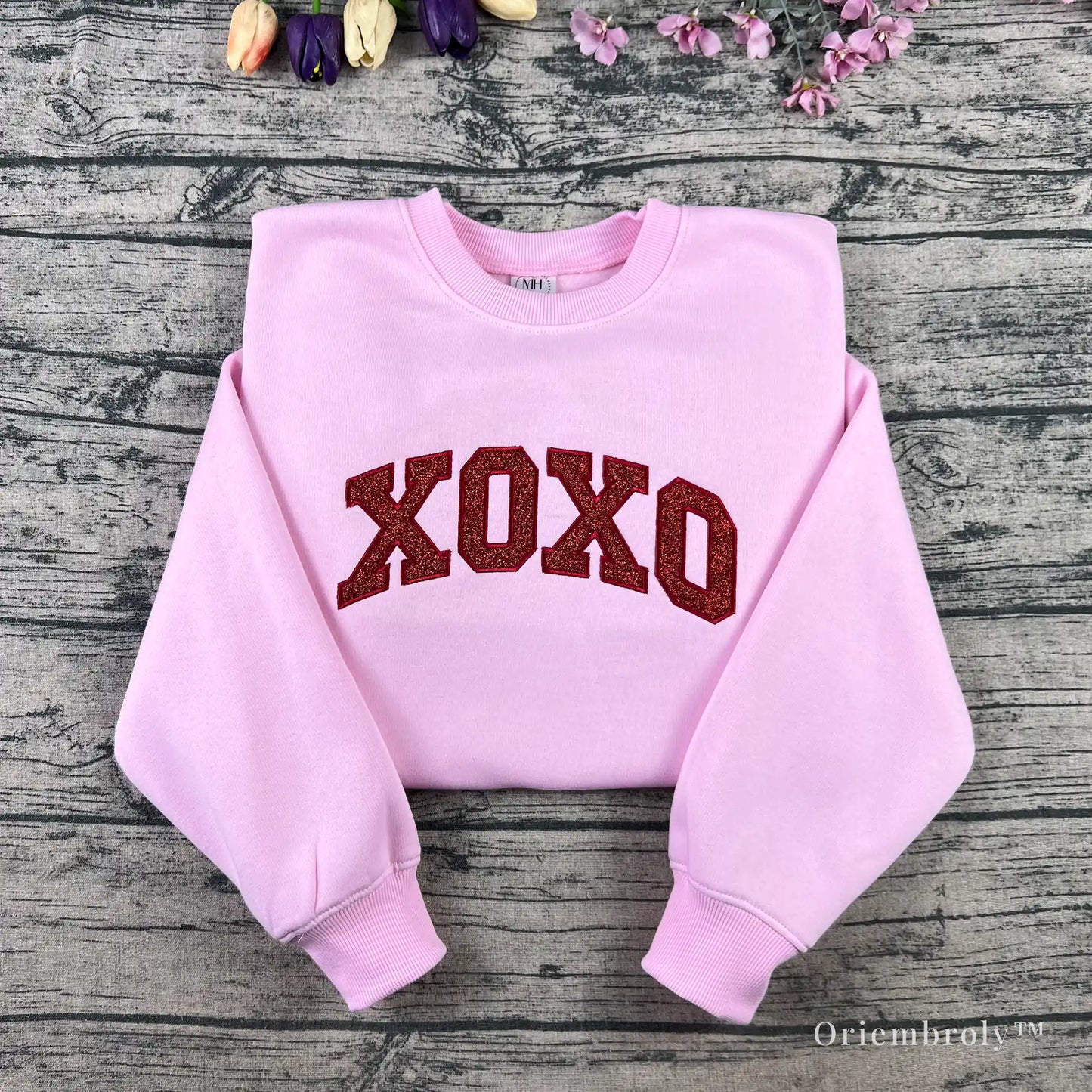 XOXO glitter embroidered crewneck sweatshirt thumnail